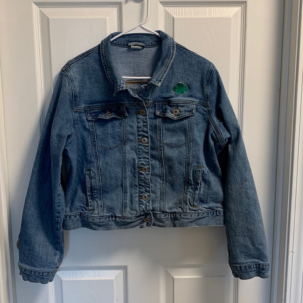 Girl Scouts Teen size 2XL used jean jacket. Fits like an adult large.